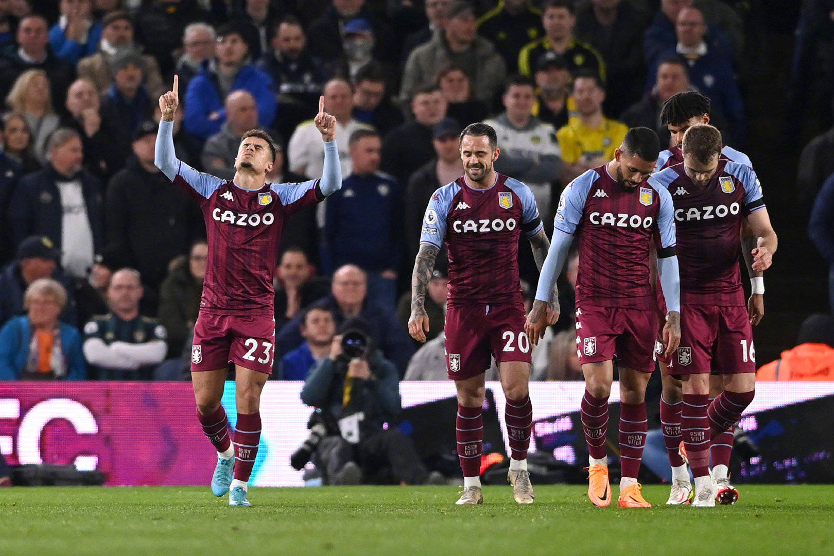 前锋和守门 前锋和守门