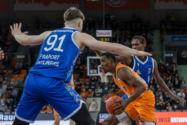 中的不断进 中的不断进