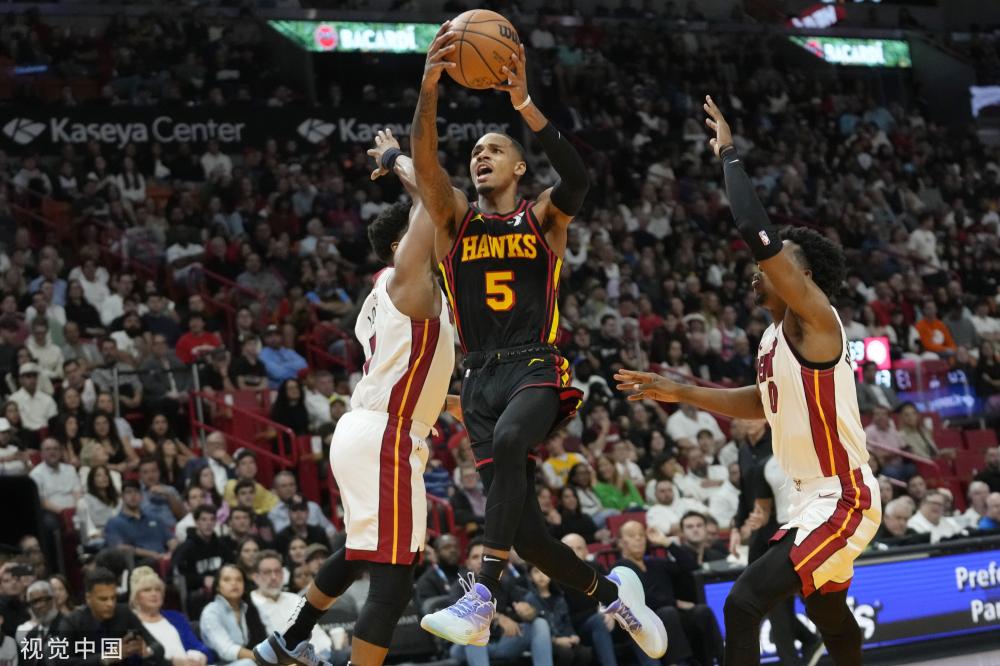 网前以小球 网前以小球