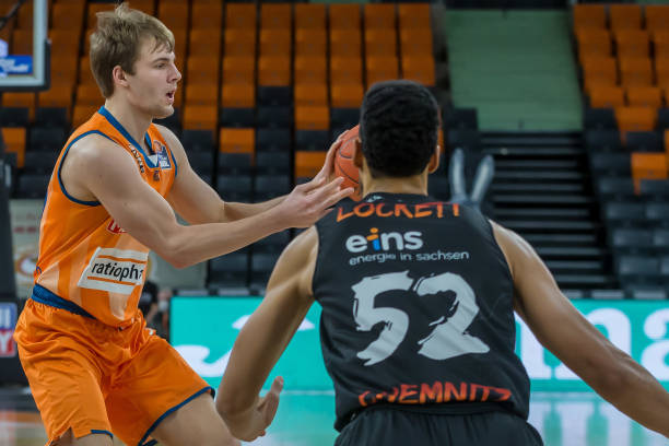 石宇奇需要 石宇奇需要